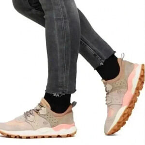 Flower Mountain Sneakers Rise Pink New with tags